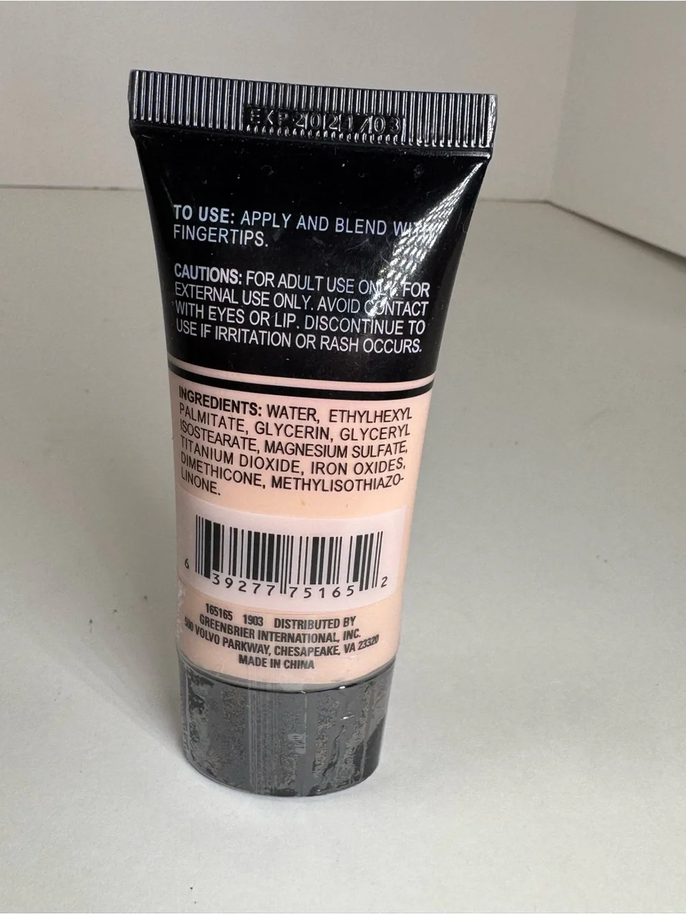 Sassy & Chic Foundation Light 1 Shade 1 Oz Moisturizing Beauty Discontinued New